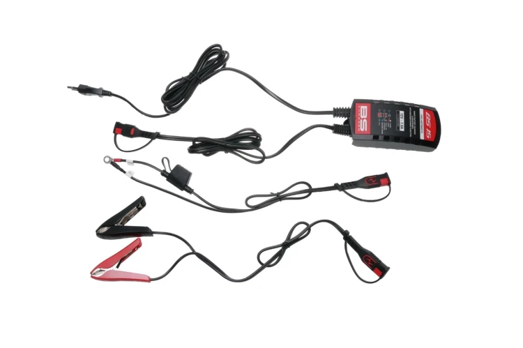 Ładowarka do akumulatorów 12V do 30 Ah BS15 Smart 1500mA